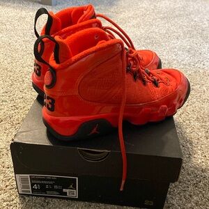 Collector!! Air Jordan’s. High top never worn.